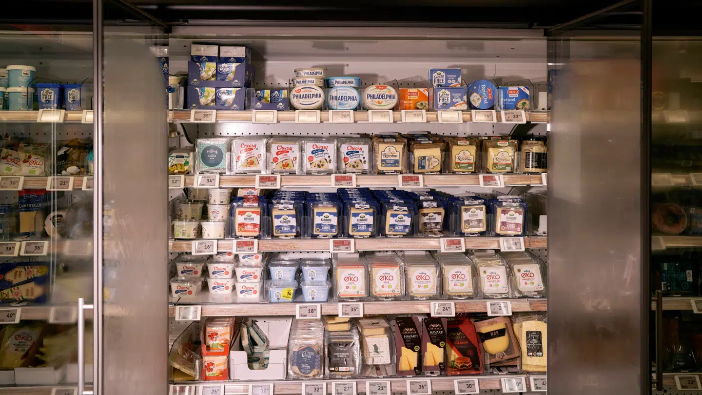 Det er også dagligvarer, der er begyndt at lokke danskerne ned over grænsen, og det kan mærkes i de danske butikker, der ligger tæt på Tyskland.