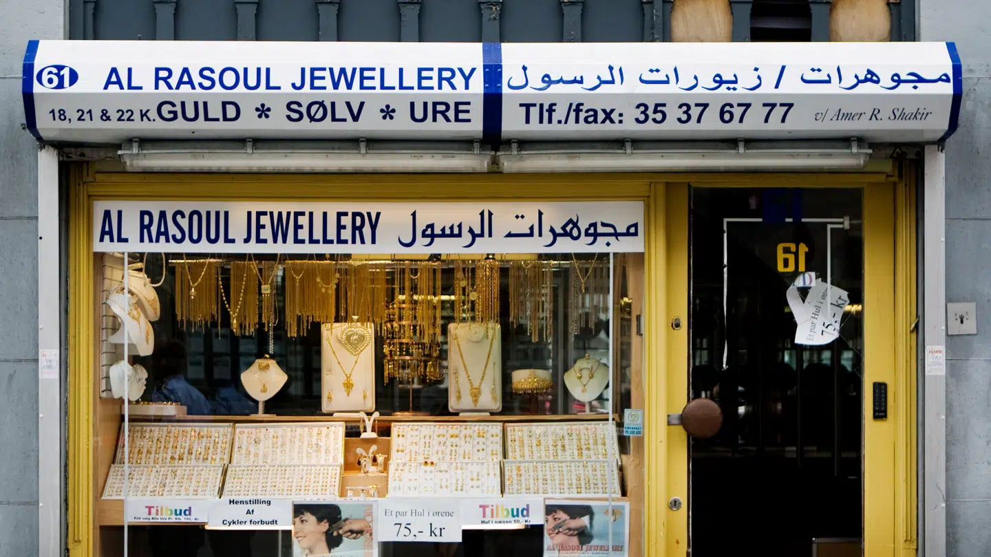 Det er butikskilte som dette, Christian Bülow og Dansk Folkeparti sætte en stopper for i København. Arkivfoto.