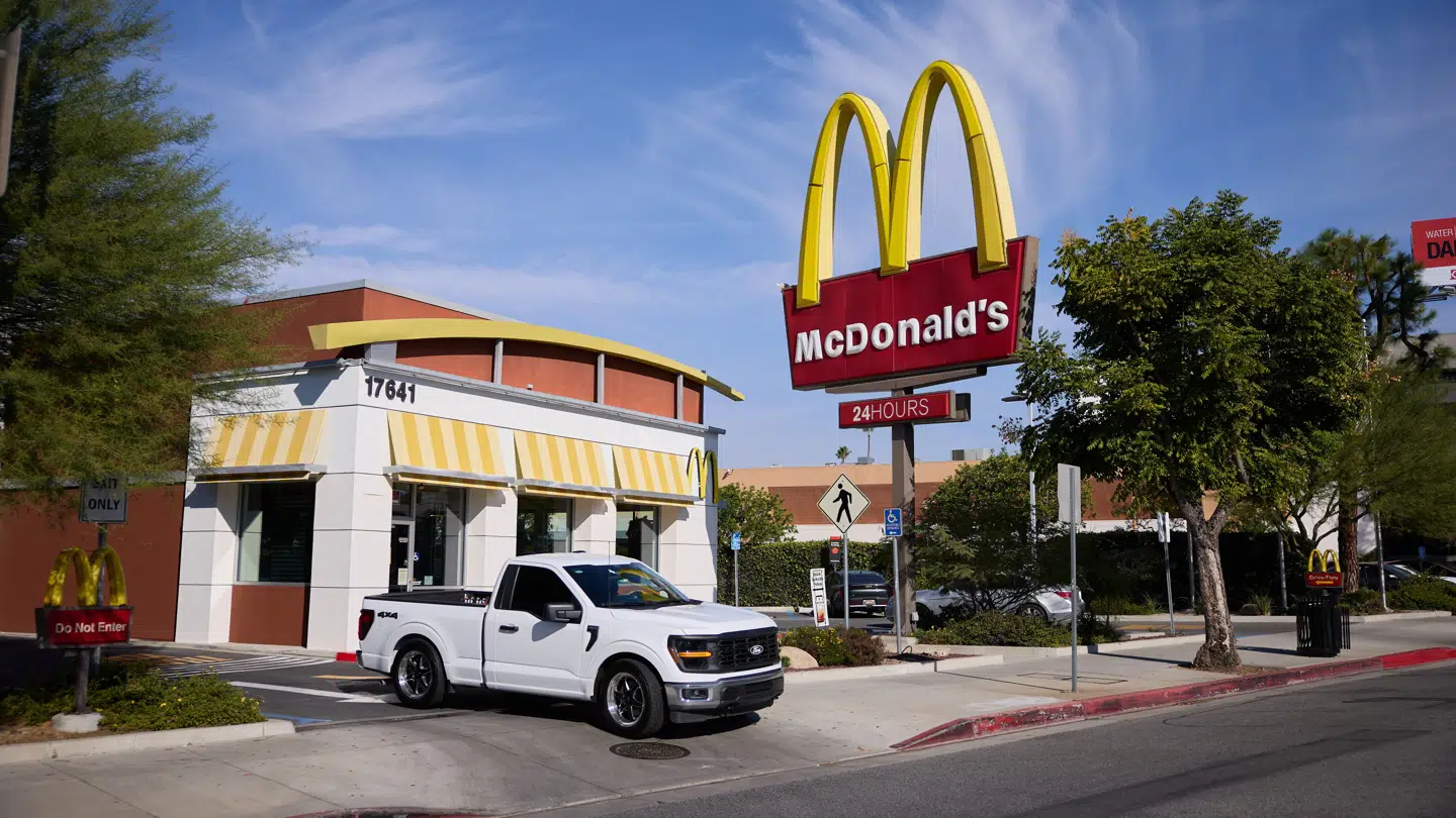 McDonalds i USA oplever, at færre fra en vis samfundsgruppe kommer og køber burgere.