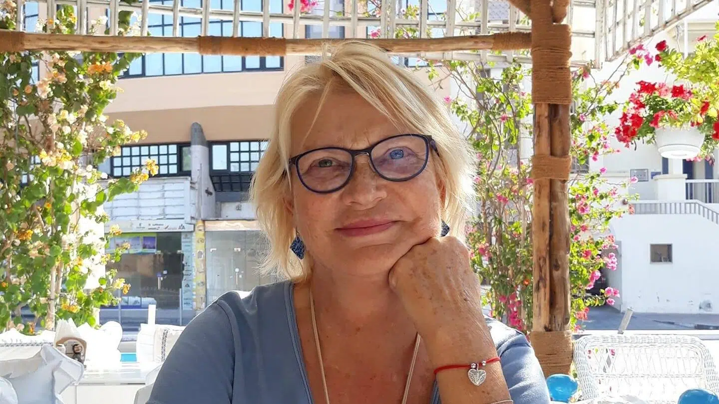 »Mange turister på Tenerife har ikke den nødvendige respekt for bølgerne fra Atlanterhavet,« siger Gerda Agertoft, der har boet over 50 år på den spanske ferieø.