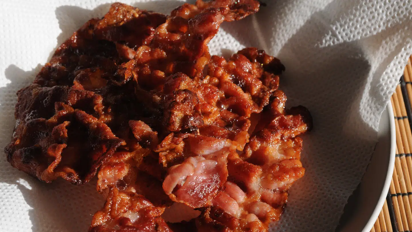 Britiske forskere slår alarm om forarbejdet kød som bacon, skinke og pølse.