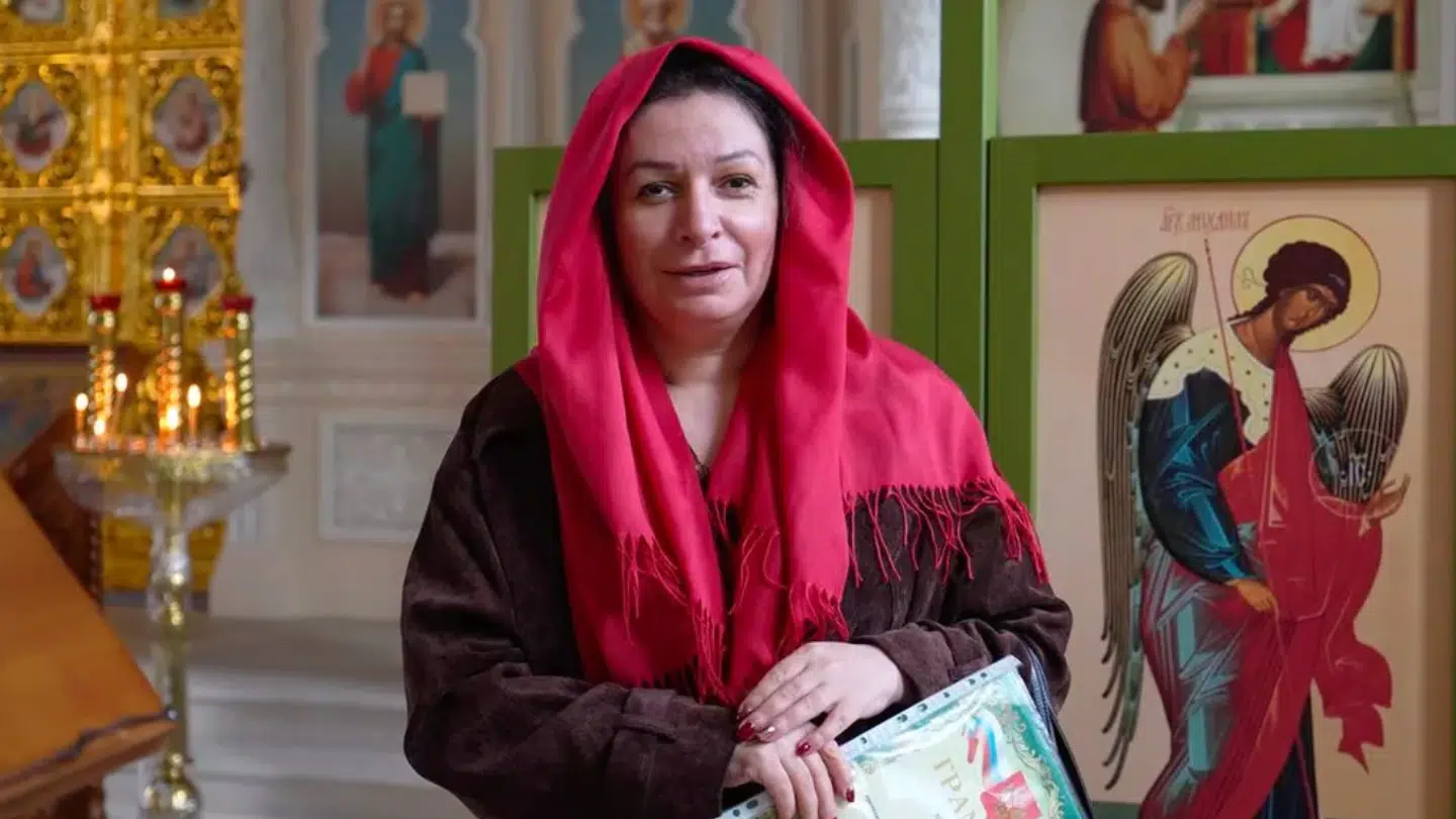 En selvudnævnt heks ved navn Elena Sulikova, er røget i fængsel.