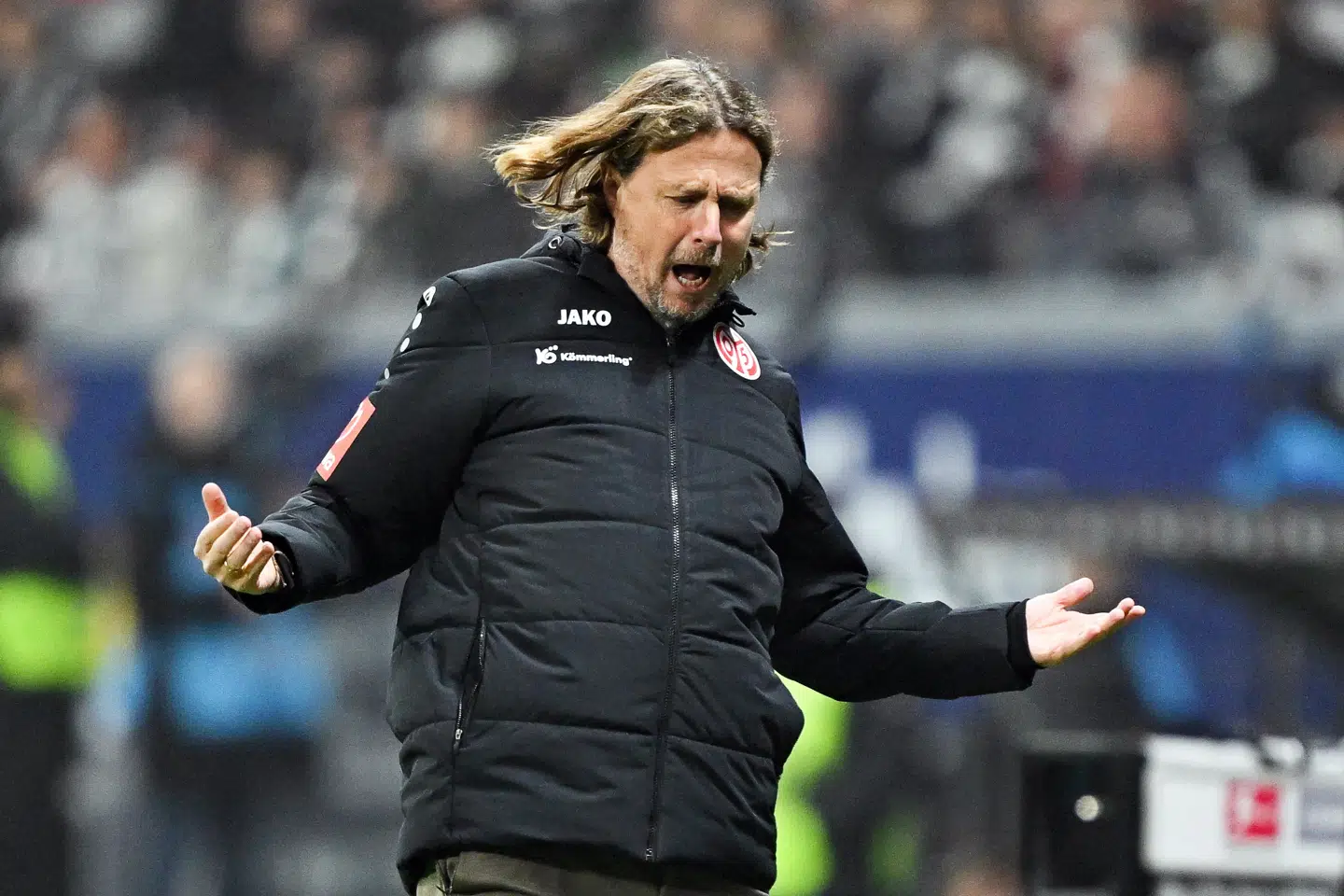 Bo Henriksen var frustreret undervejs i søndagens udekamp, der endte med et nederlag.