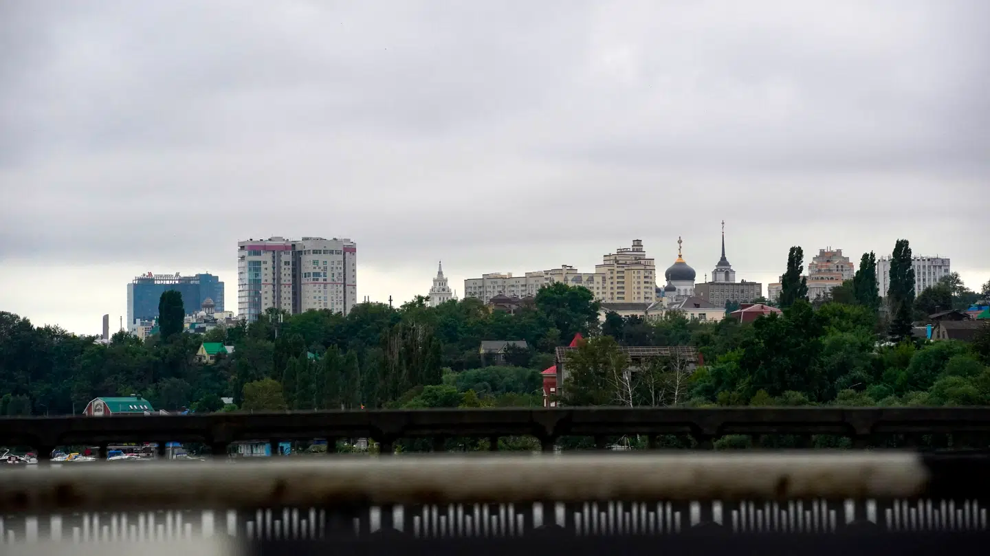 ARKIVFOTO af Voronezh, en by i Rusland, som angiveligt har været udsat for et angreb natten til søndag 9. november 2025.