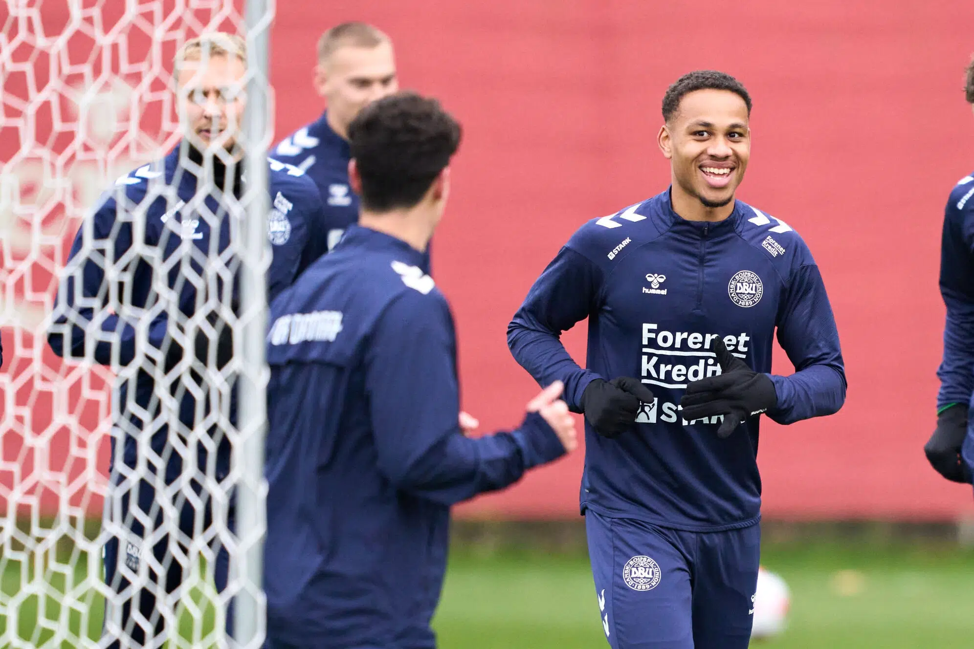 Landsholdsplads kommer bag på Riemers kanin