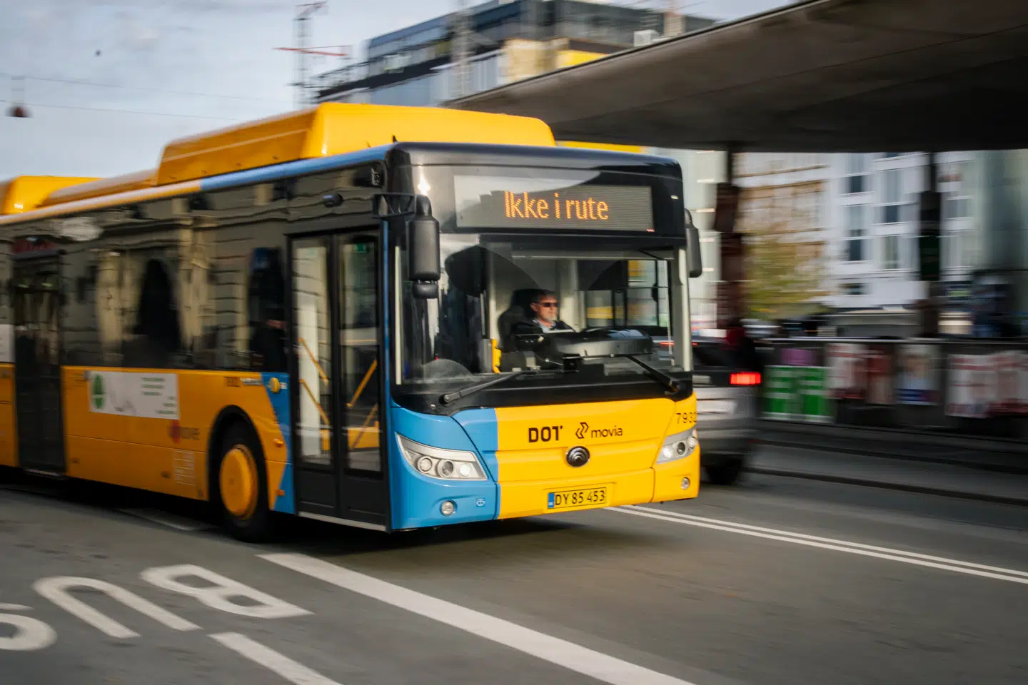 Kinesiske elbusser af mærket Yutong kan ses mange steder i Danmark. Her ved Nørreport i København.