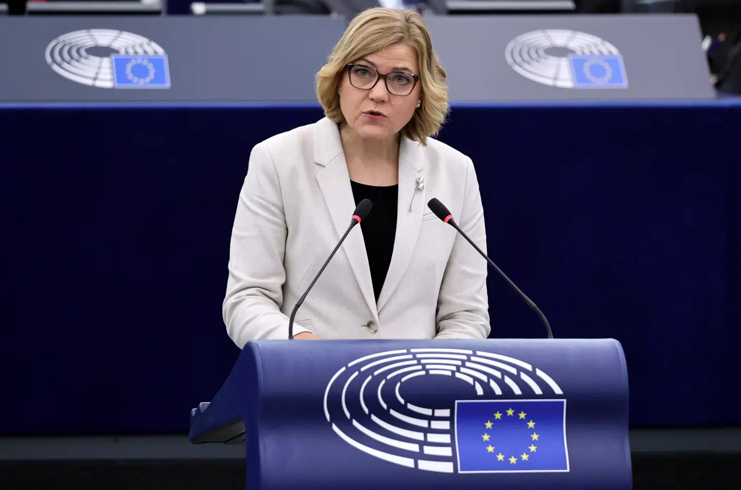 Den finske EU-kommissær Henna Virkkunen har ansvaret for teknologisk uafhængighed, sikkerhed og demokrati og arbejder på at få kinesiske leverandører ud af den kritiske infrastruktur i Europa.