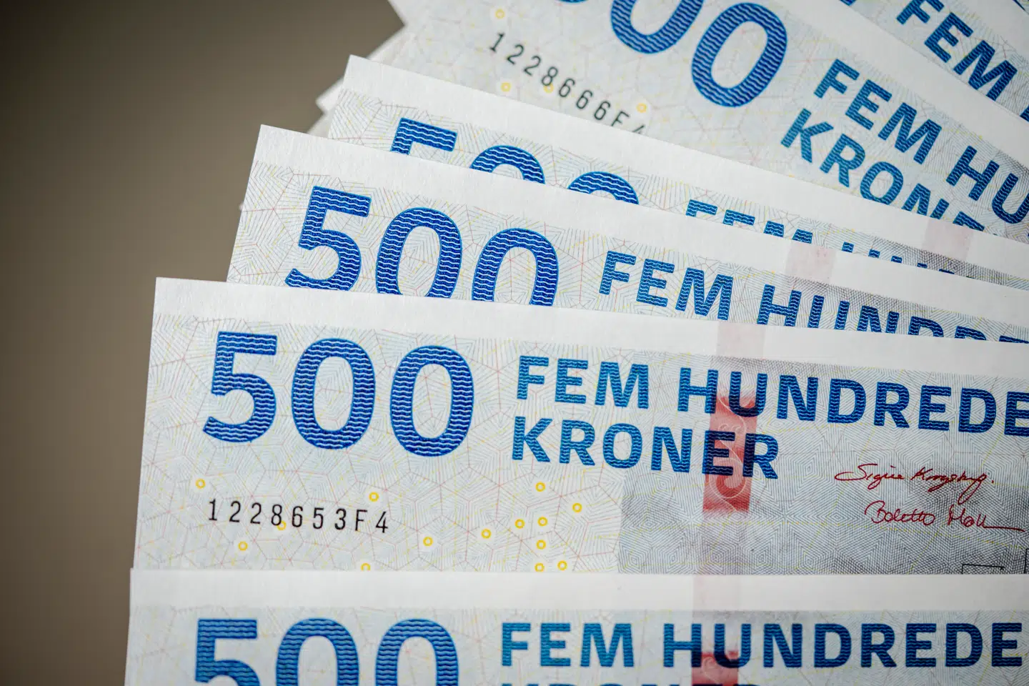 500-kronsedler i Nationalbanken mandag den 11. august 2025.