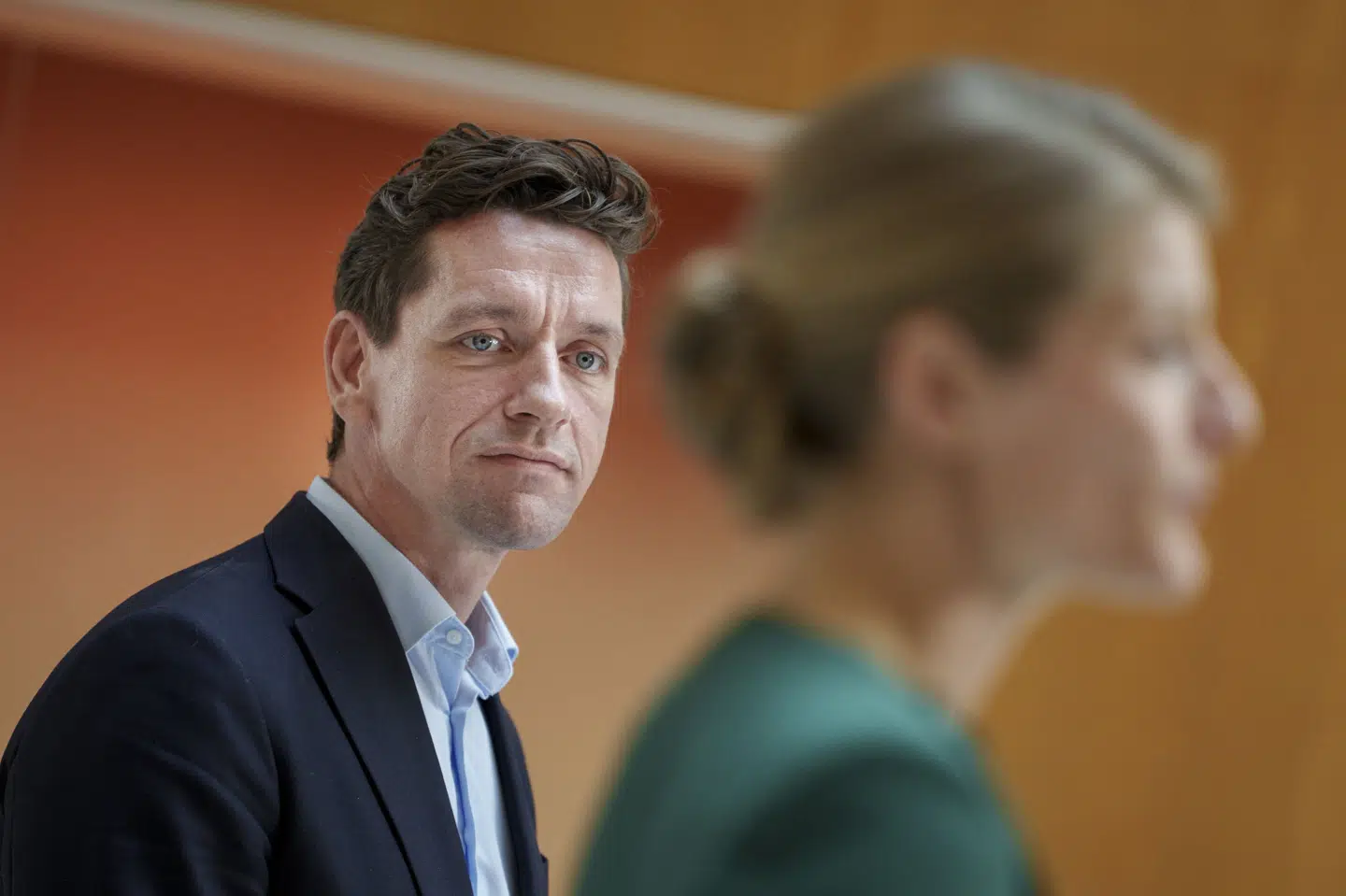 Tidligere beskæftigelsesminister Ane Halsboe-Jørgensen (til højre) jublede, da EU-Domstolens generaladvokat i januar foreslog, at EU's mindstelønsdirektiv skulle annulleres i sin helhed. Den nye beskæftigelsesminister, Kaare Dybvad Bek (til venstre), måtte dog tirsdag konstatere, at EU-Domstolen i sidste ende kun valgte at annullere dele af direktivet. (Arkivfoto).