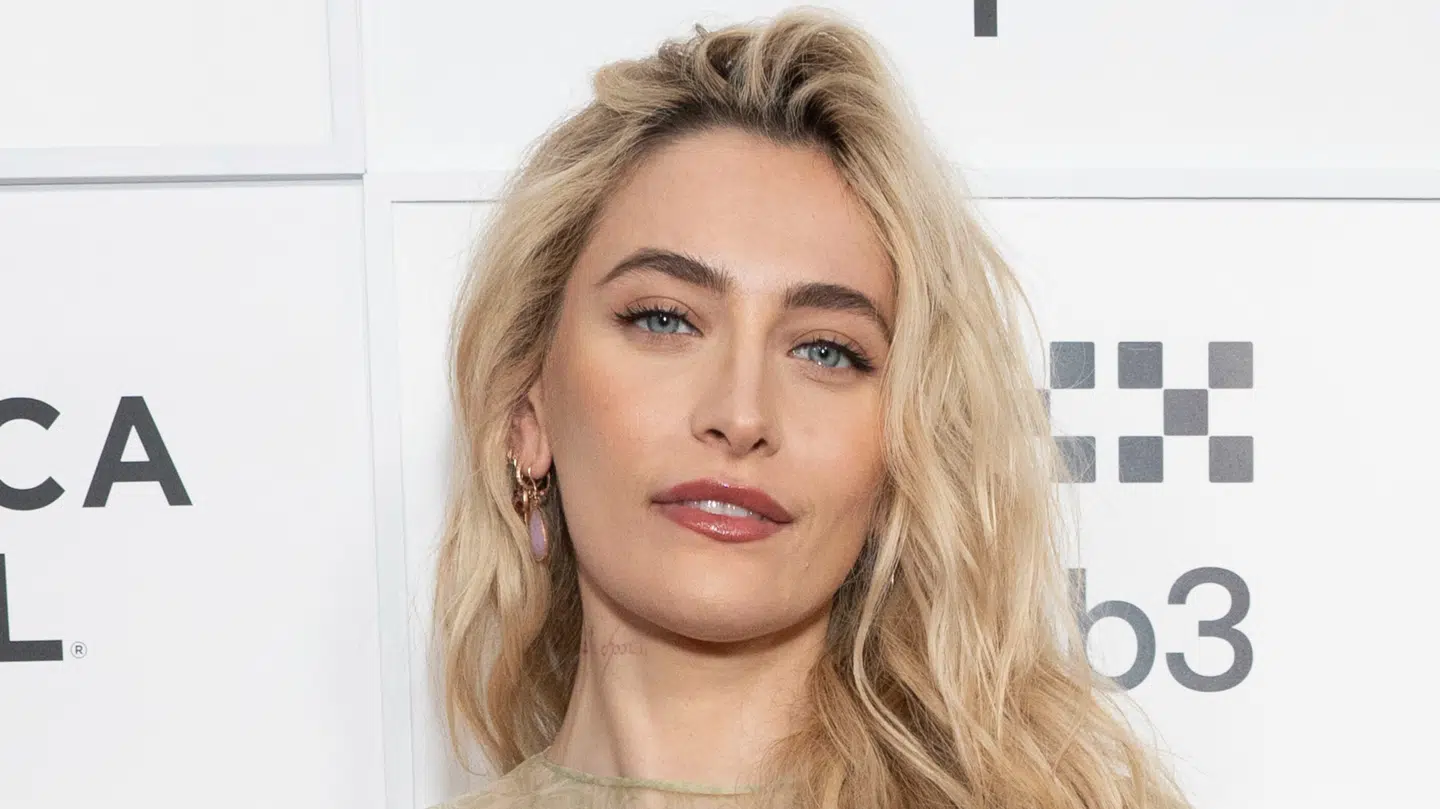 Paris Jackson fortæller, hvordan hun har ødelagt sin næsevæg af at tage stoffer.