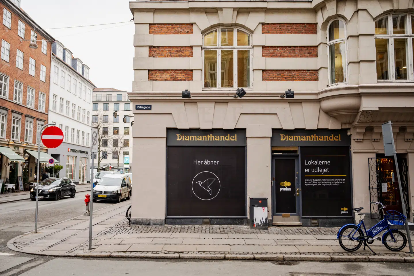 Skilte fra Jeudan i København, torsdag den 13. februar 2025.