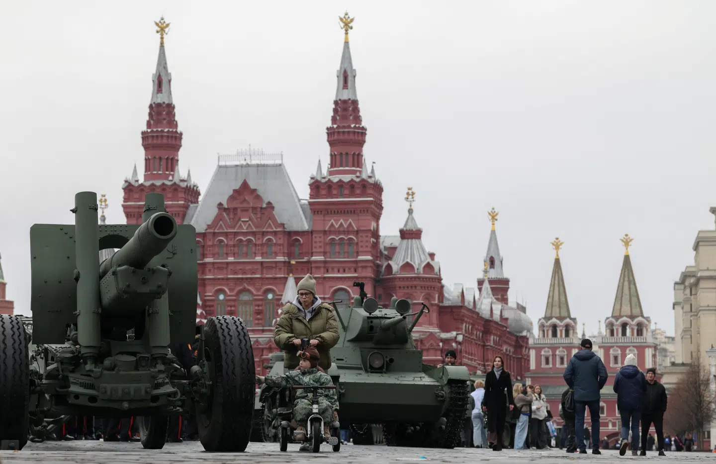 Norges største fagbogsforfatter har skrevet en bog om den menige russers syn på Ruslands invasion af Ukraine – og bogen bringer os tættere på, end vi ellers har været siden krigens begyndelse.