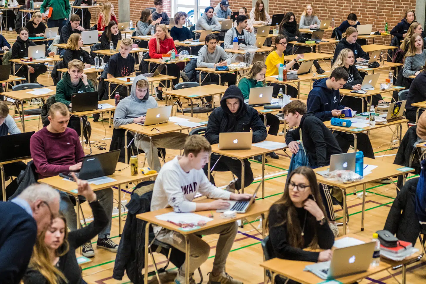 Den nye karakterskala er en halv løsning forklædt som et »opgør«, mener Mads Daugaard Johansen.