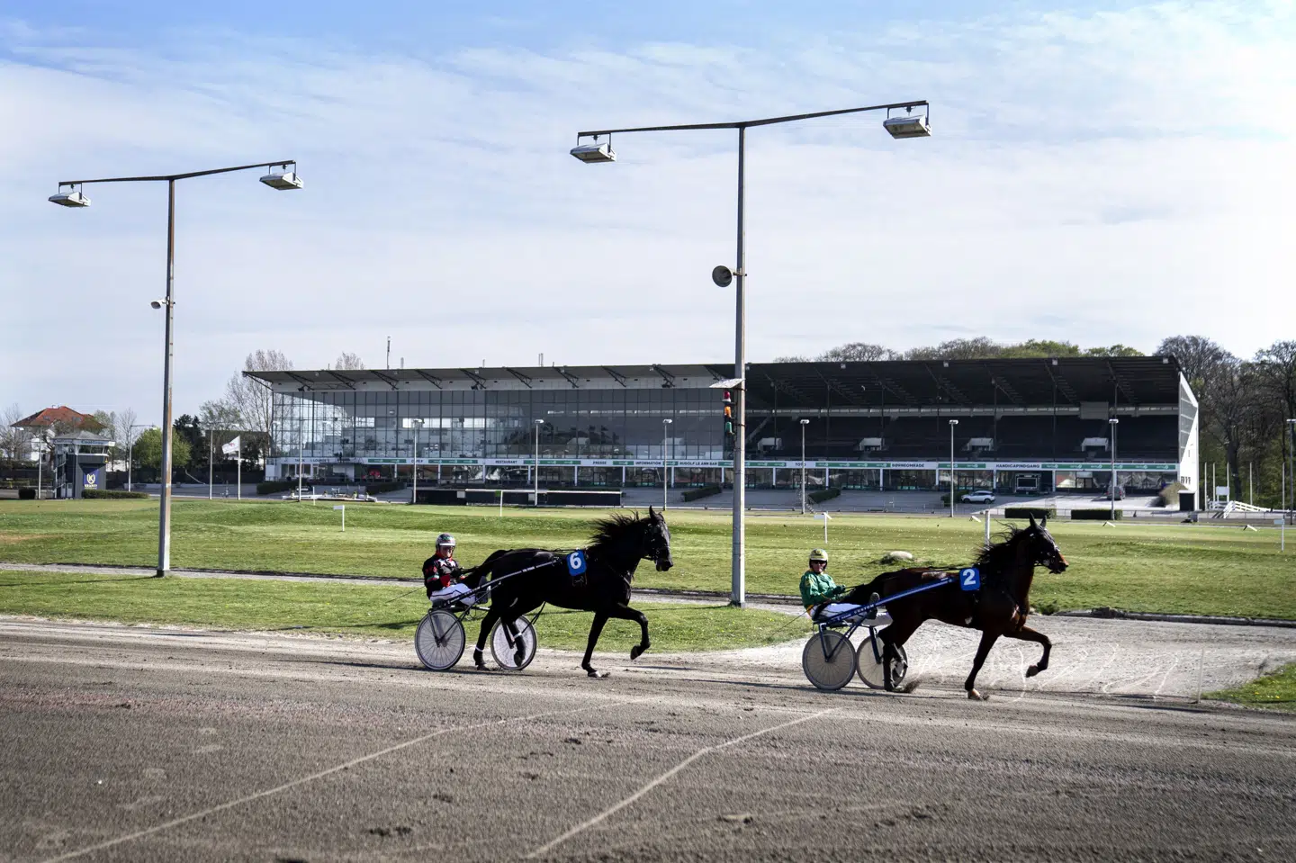 Charlottenlund Travbane har eksisteret siden 1891. I Dansk Hestevæddeløbs nye vision vil man lukke den historiske bane. (Arkivfoto).