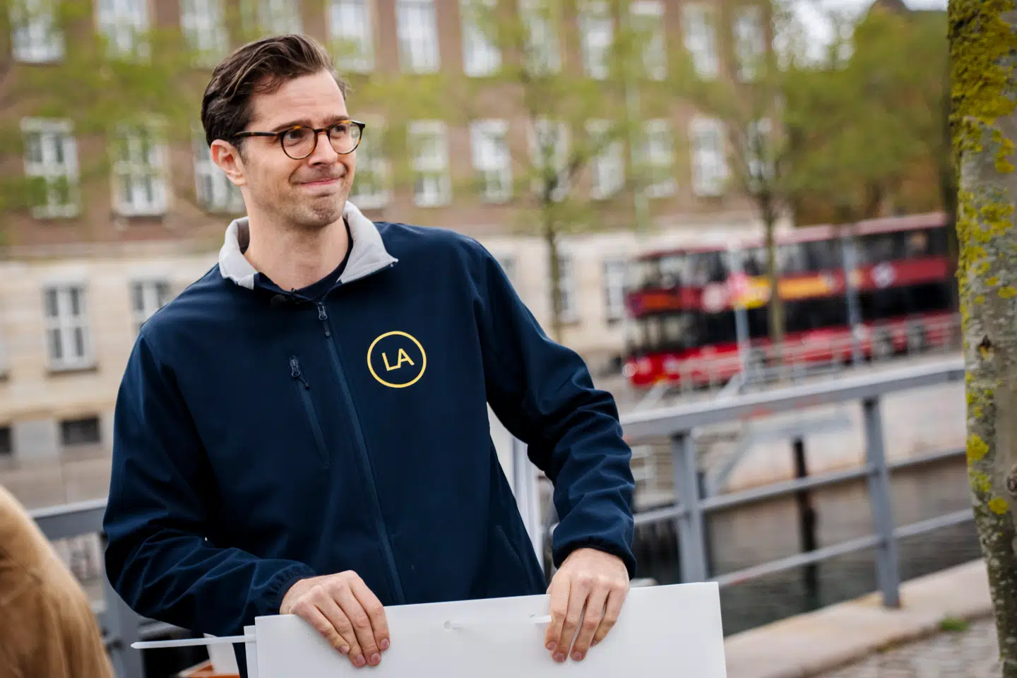 Liberal Alliances formand, Alex Vanopslagh, har opført sig som Ikaros i den græske mytologi, mener Venstre-folketingskandidaten Marianne Lynghøj.