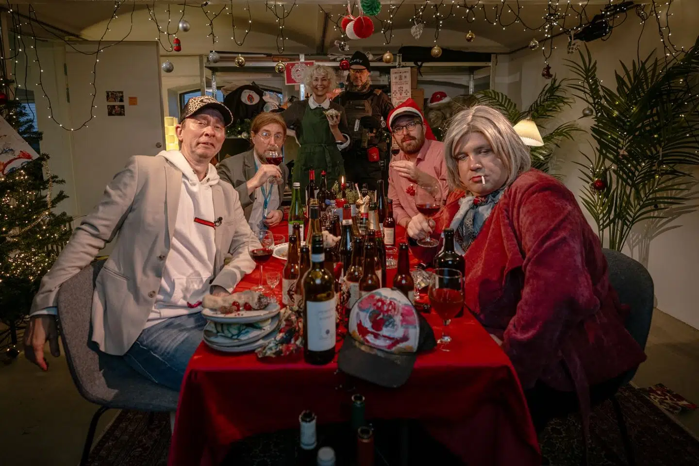 Pluto TV har åbnet for julegaverne før tid, og du kan derfor få ekstra gode TV-oplevelser helt gratis hele december. Du kan for eksempel glæde dig til 'Julefrokost hos r8Dio'.