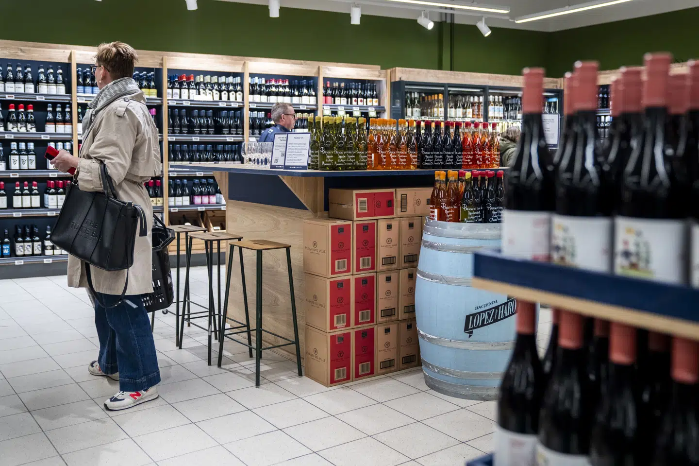 Hvis man har dårlige lunger og drikker meget alkohol, har man 46 procent højere risiko for at få kronisk hoste, viser studie med personer i alderen 50-64 år. (Arkivfoto).
