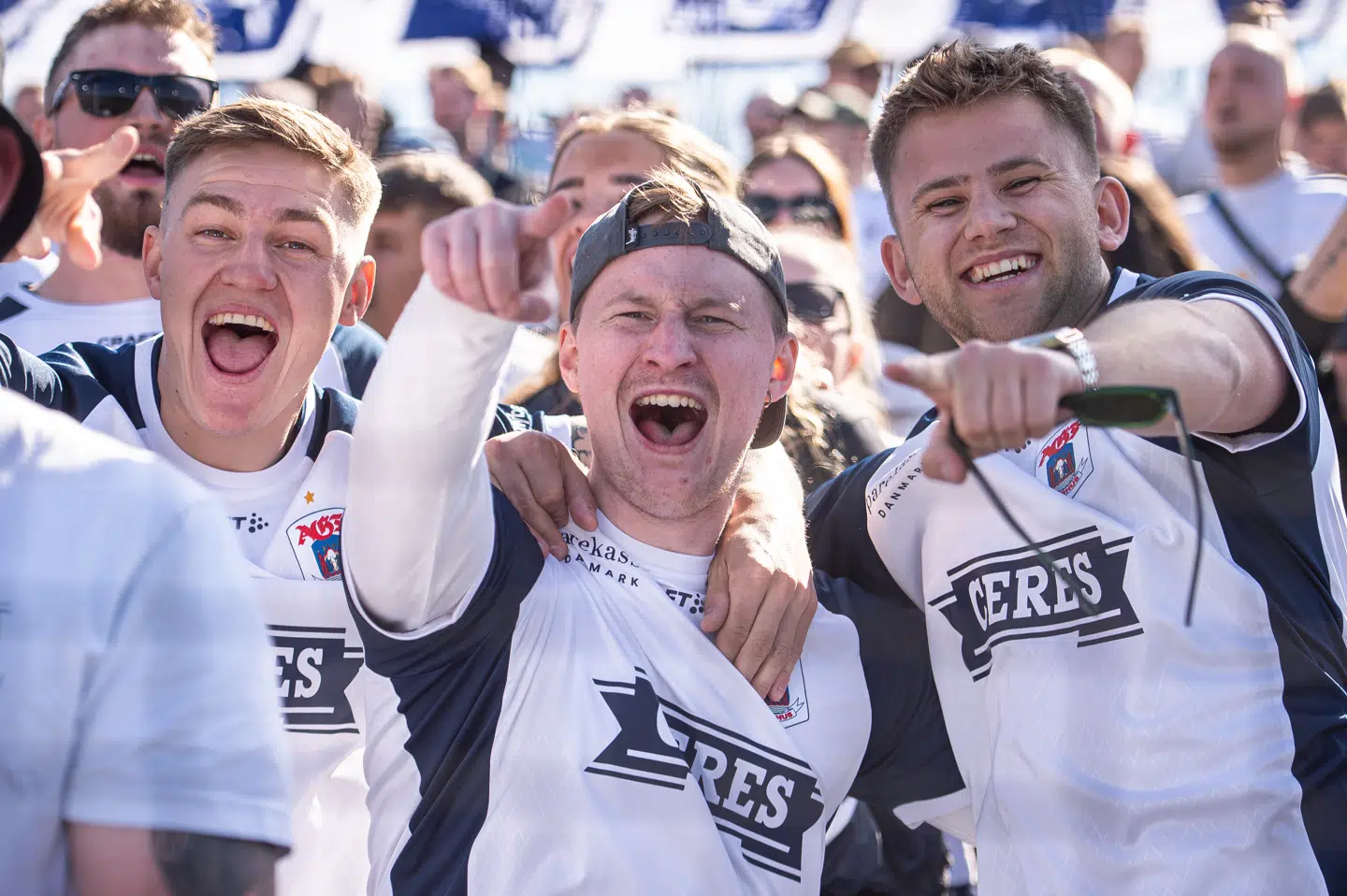 Forskere har hjernescannet fodboldfans. Her er det AGF-fans til superligakamp. Arkivfoto: Morten Kjær, Scanpix