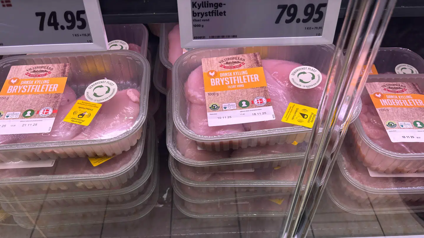 Kylling er en af de varer, som Lidl på Lygten i Nordvest nu sætter alarm på.