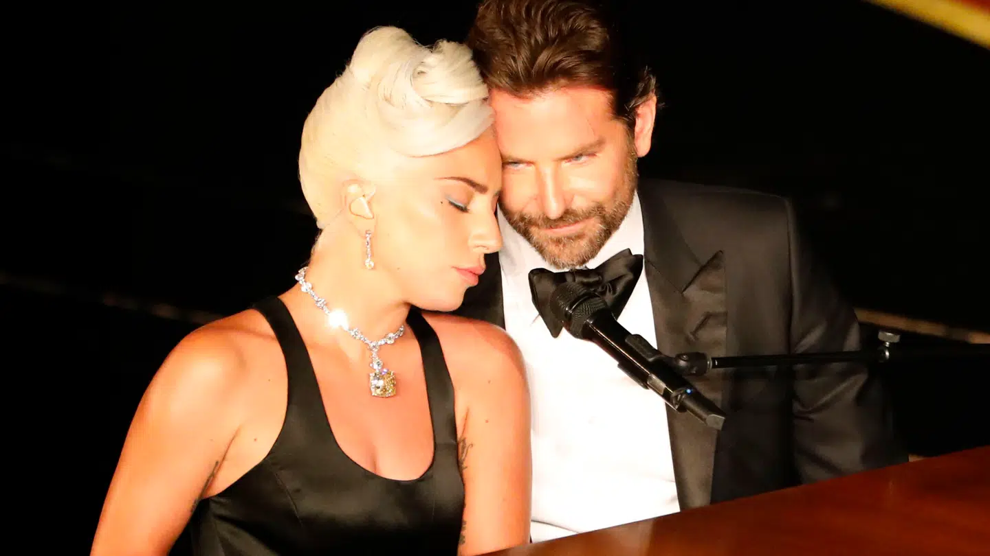 Filmen 'A Star Is Born' men især Shallow-hittet af Gaga og Cooper tog verden med storm.