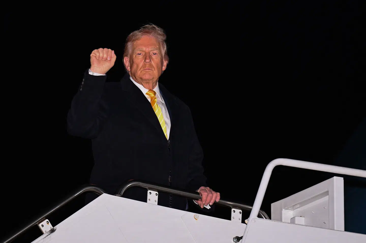 Donald Trump sagde fredag, at han i næste uge vil anlægge sag mod det britiske medie BBC på grund af klipningen af en tv-dokumentar.