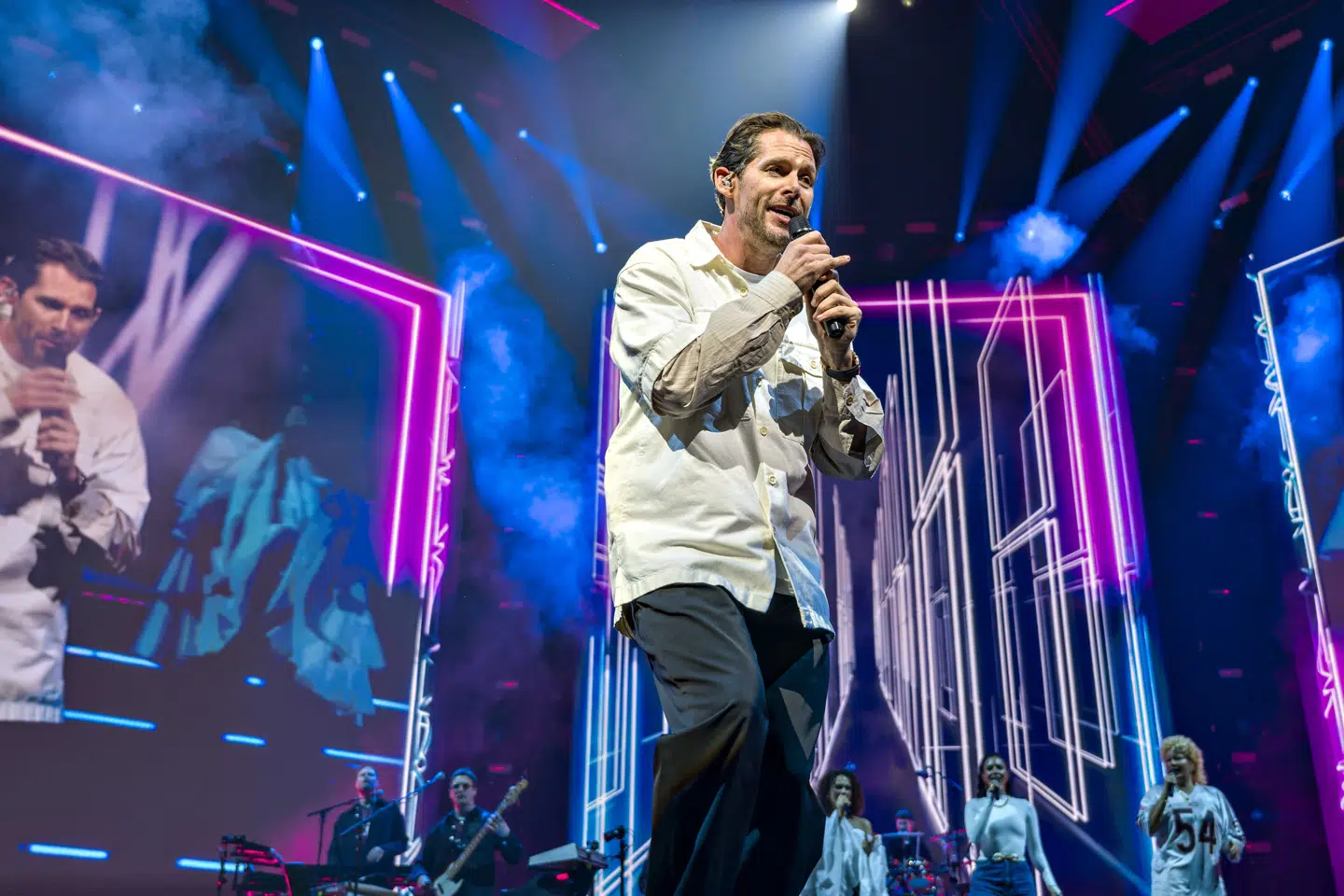 Rasmus Seebach indledte tre udsolgte koncerter i Royal Arena fredag aften. Han begyndte med sangen "Lidt i fem". (Arkivfoto).