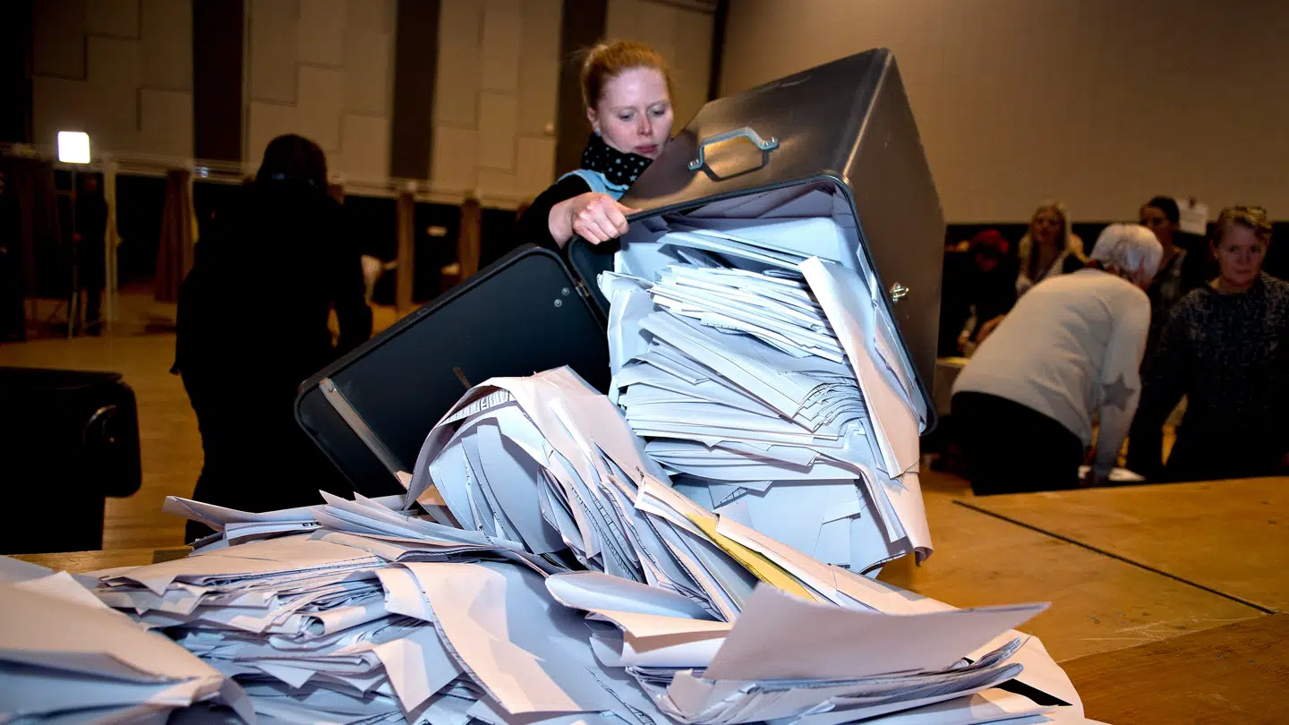 (Arkiv) I Næstved Kommune mangler de nu hænder, der kan hjælpe med afviklingen af valgdagen.