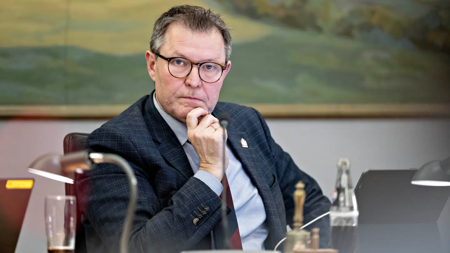 Kenneth Muhs (V) har ikke været til at komme i kontakt med, siden hans partifælle fredag trak sig.