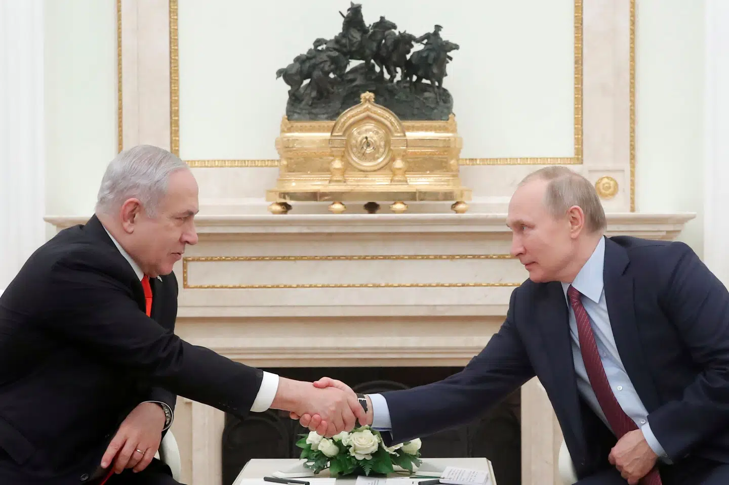 Israels premierminister, Benjamin Netanyahu, er ikke for nyligt mødtes med Ruslands præsident, Vladimir Putin, men i 2020 besøgte Netanyahu Putin i Moskva, og lørdag har de to ledere talt i telefon sammen. (Arkivfoto).