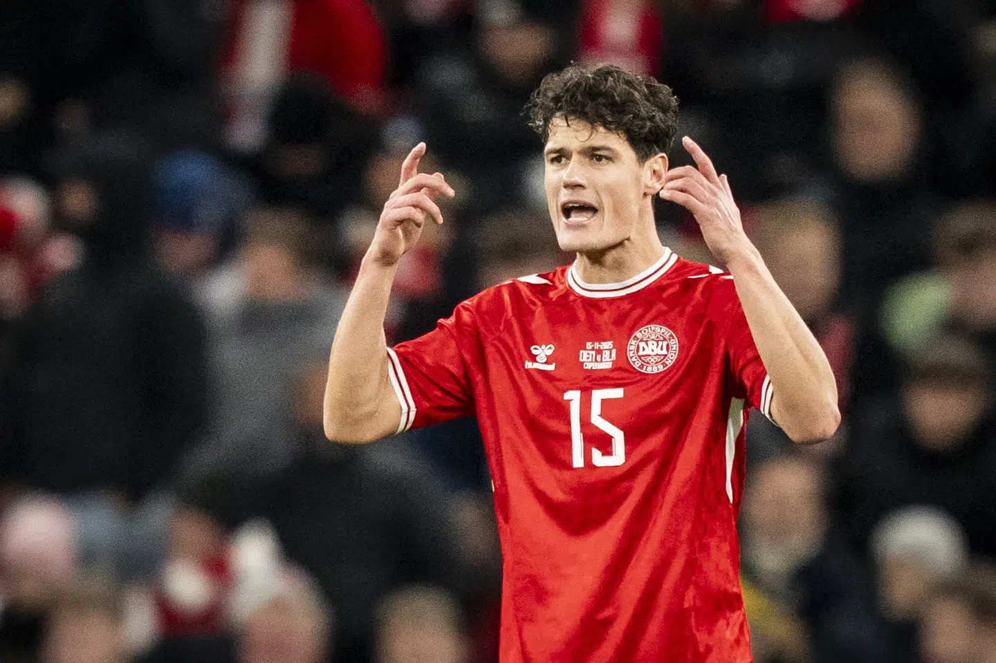 Danmarks Christian Nørgaard fortæller, at spillerne blev ramt af frygt for at tabe i afgørende minutter mod Belarus lørdag aften i Parken.