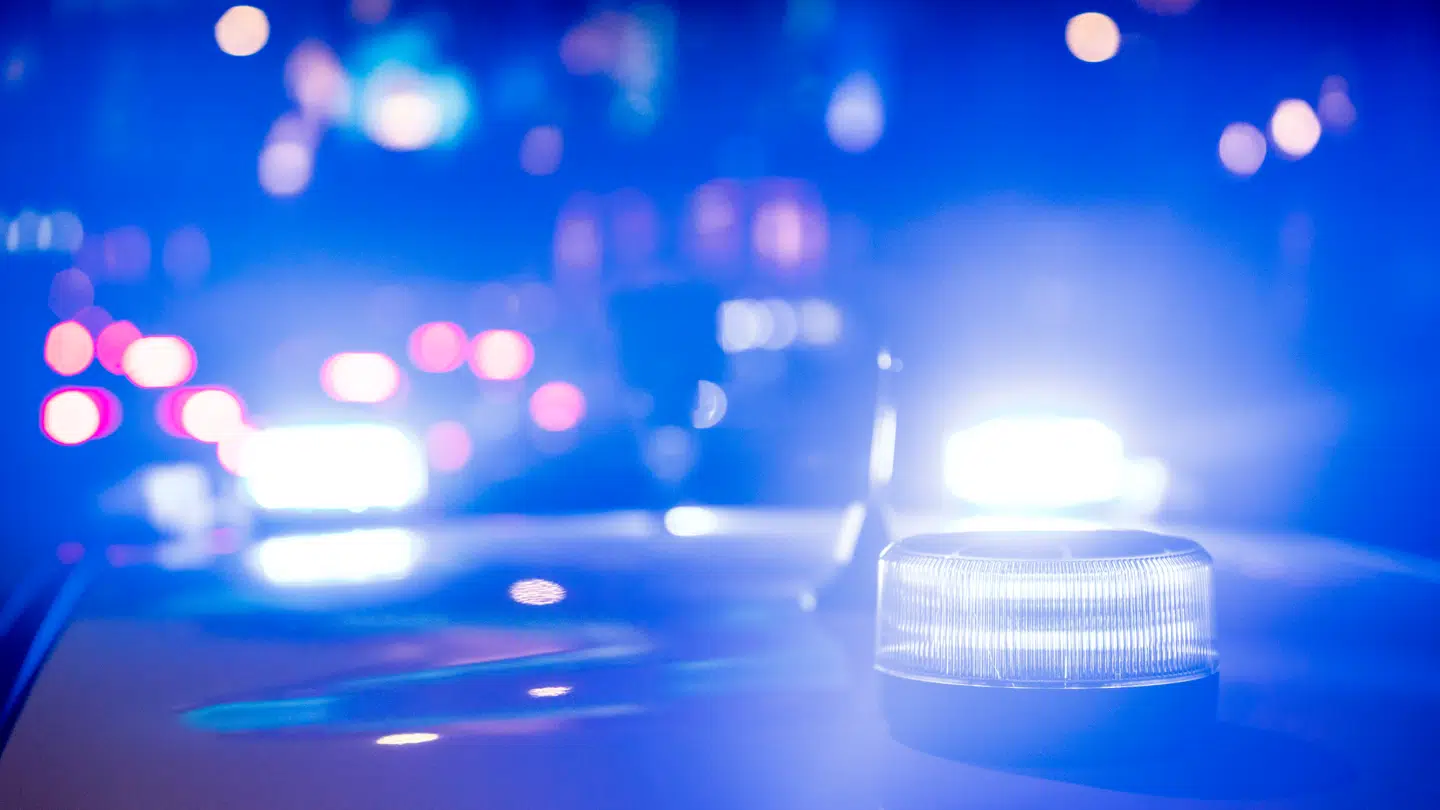 Fire unge mænd begik et røveri mod en 28-årig mand lørdag aften.