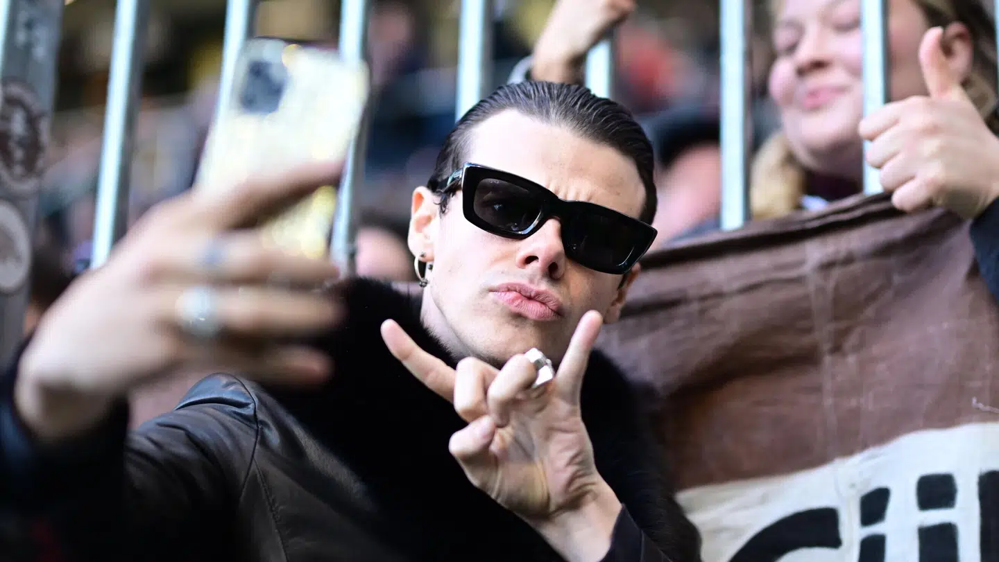 Rockmusikeren 'Yungblud' må aflyse resten af koncerterne på sin tour.