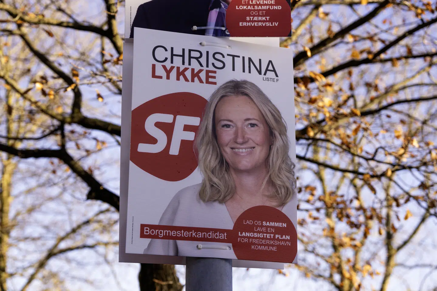 Christina Lykke Eriksen stiller op som SF's bud på en borgmester i Frederikshavn ved tirsdagens kommunalvalg. Hun er også formand for Børne- og Ungdomsudvalget, og hun finder det uacceptabelt, at politikerne er blevet orienteret om en overskridelse af økonomien på familieområdet på op mod 30 millioner kroner halvanden måned efter vedtagelse af næste års budget. (Arkivfoto).