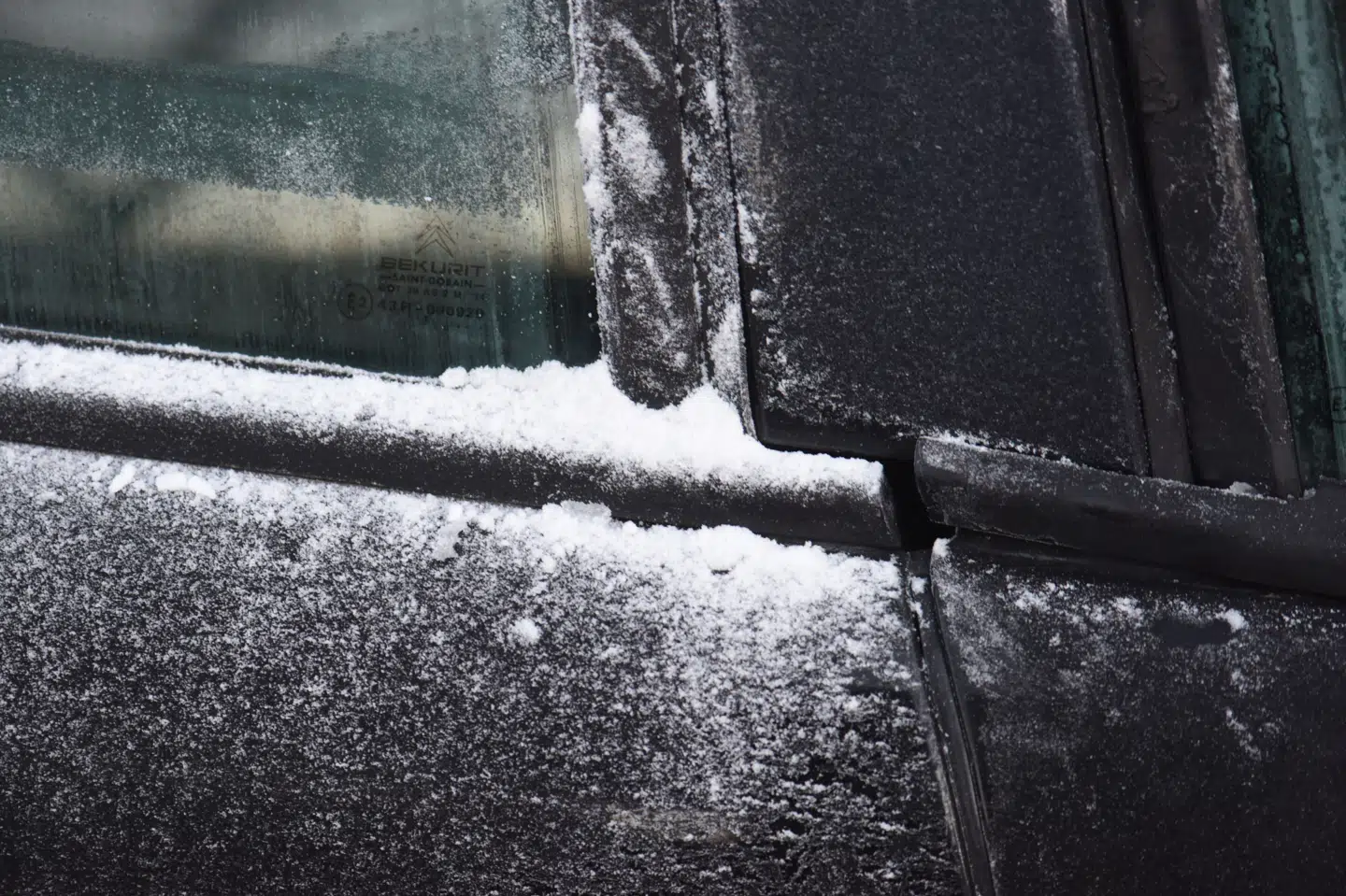 Den kommende uge byder på slud, hagl, rim og is, så det er en god idé at køre forsigtigt og efter forholdene, oplyser vagthavende meteorolog ved DMI Hans Peter Wandler. (Arkivfoto).