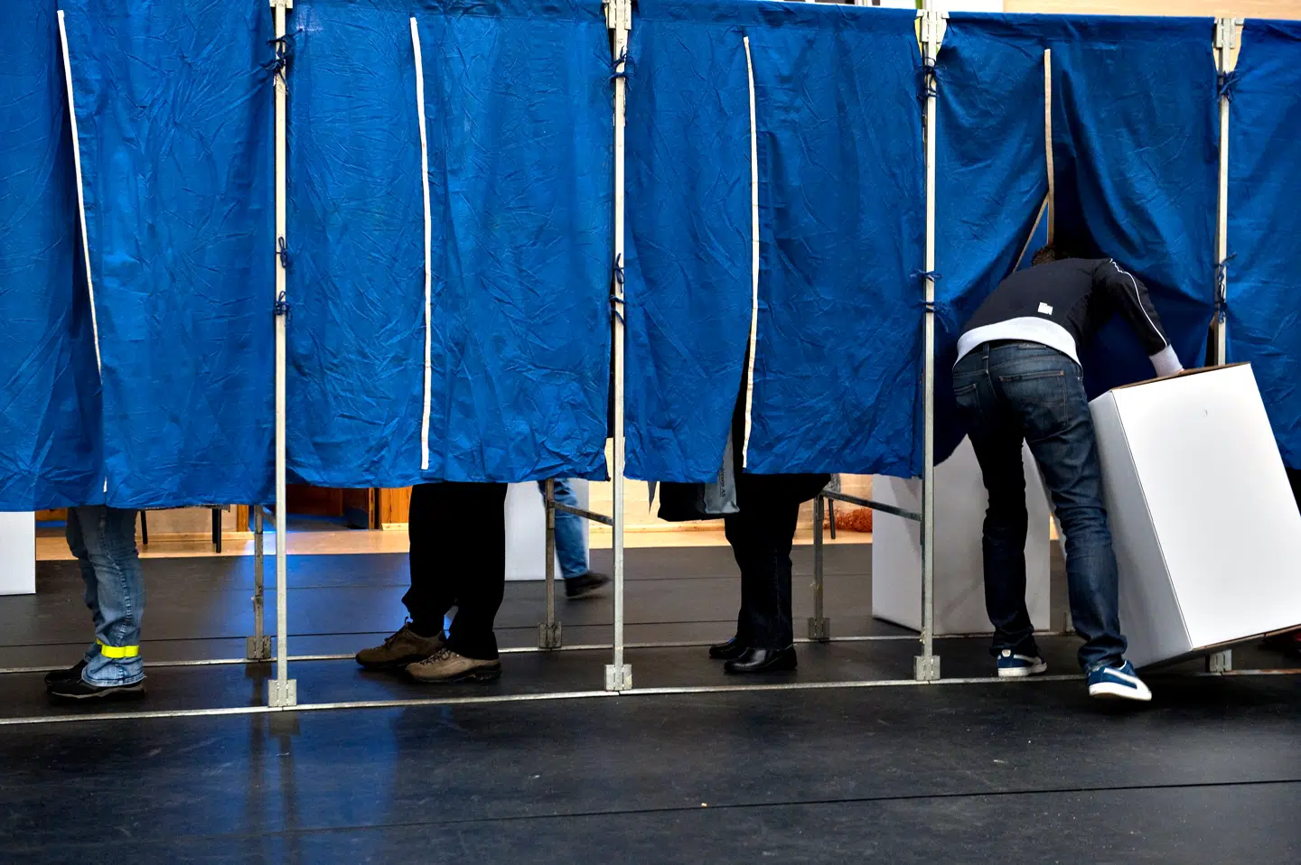 Selve stemmeafgivelsen foregår fortsat med blyant og papir, men et helt nyt it-system, som behandler stemmerne, når de er talt op, får premiere ved valget tirsdag.