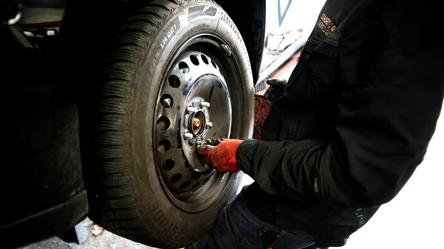 Det kan koste op til 4.000 kroner, hvis dækkene ikke er i orden.