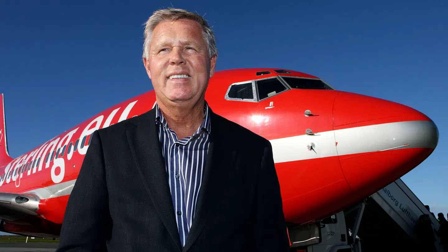 Stig Elling stiftede som ganske ung et rejseselskab.