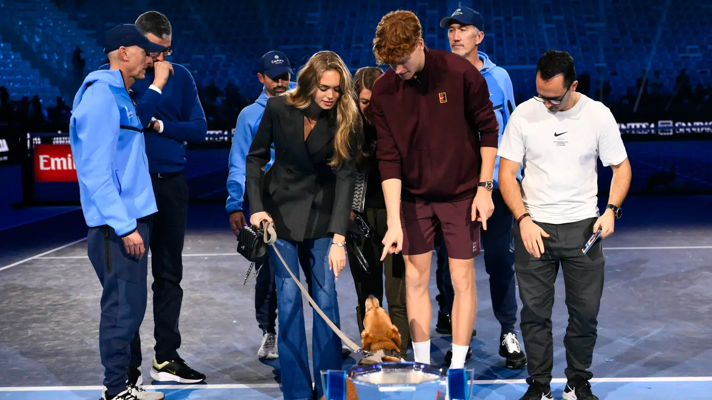Forholdet er fortsat en offentlig hemmelighed, selvom de ses sammen igen og igen. Her ses de efter finalen søndag aften.