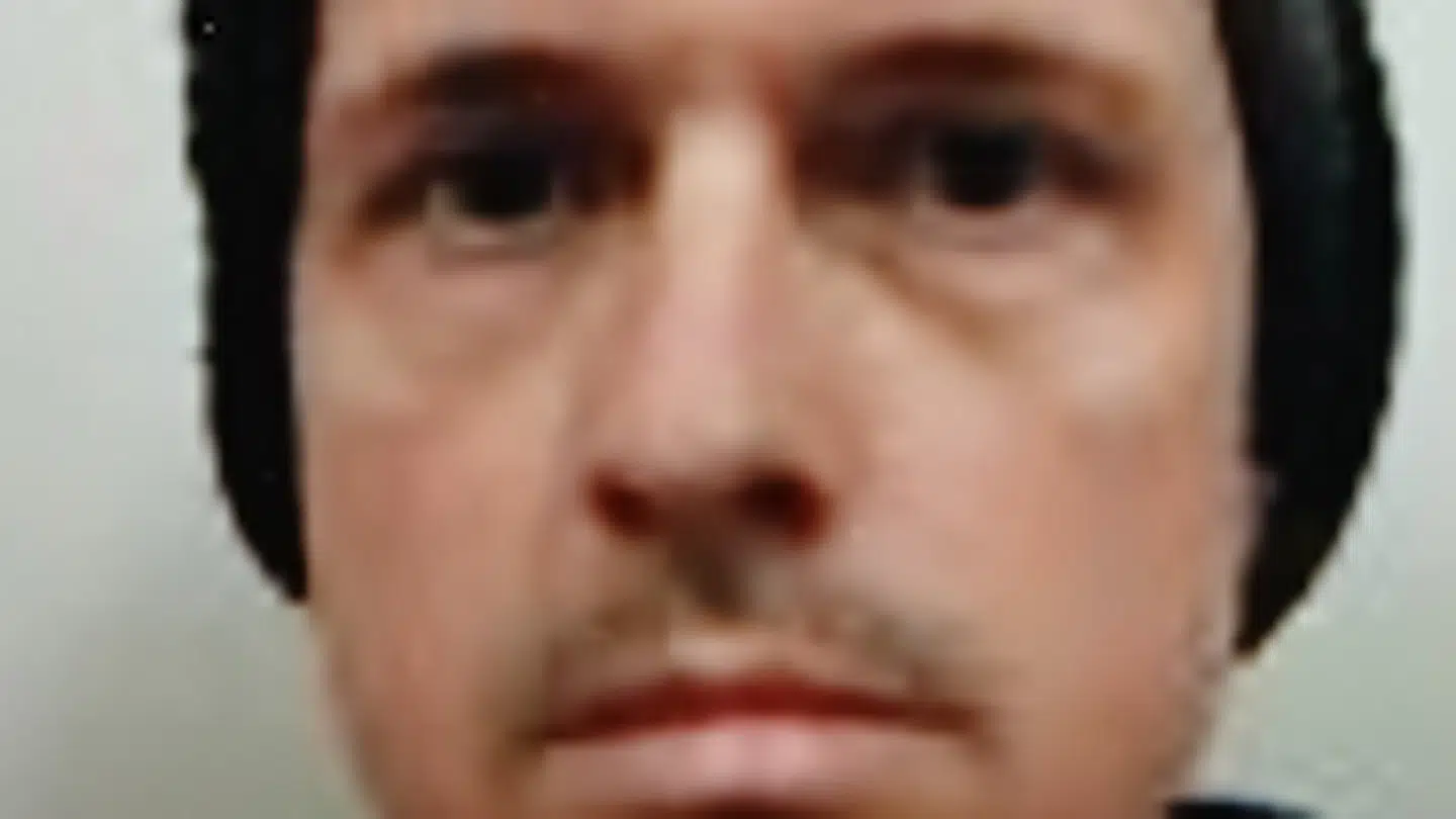 Københavns Politi efterlyser denne mand ved navn Mads.