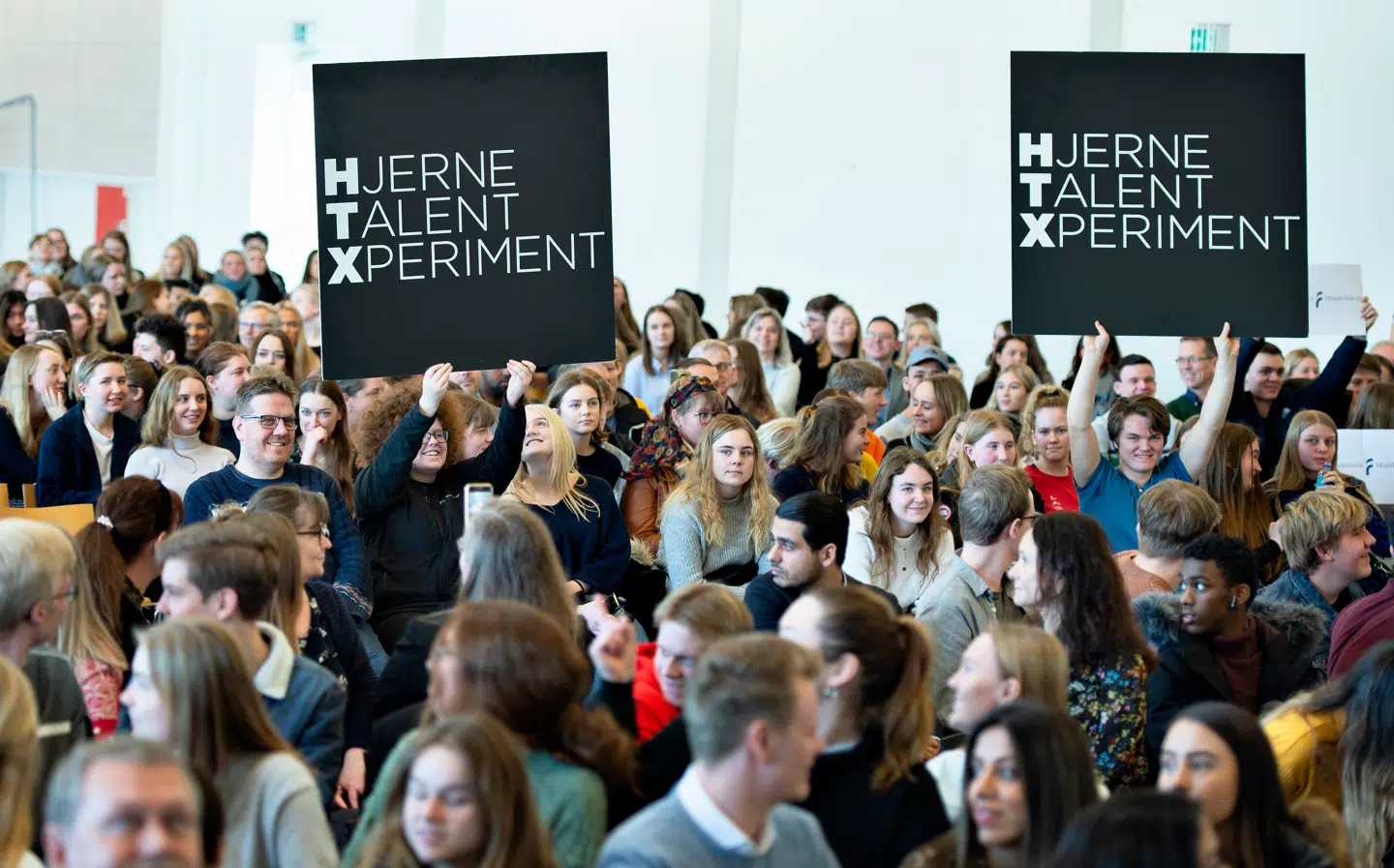 Studiemiljøet oser af elever med fælles interesser, og på htx bliver det ikke set ned på at være klog og nørdet, skriver Dagmar Yding Fredslund og Liva Eir. Foto: Henning Bagger/Ritzau Scanpix