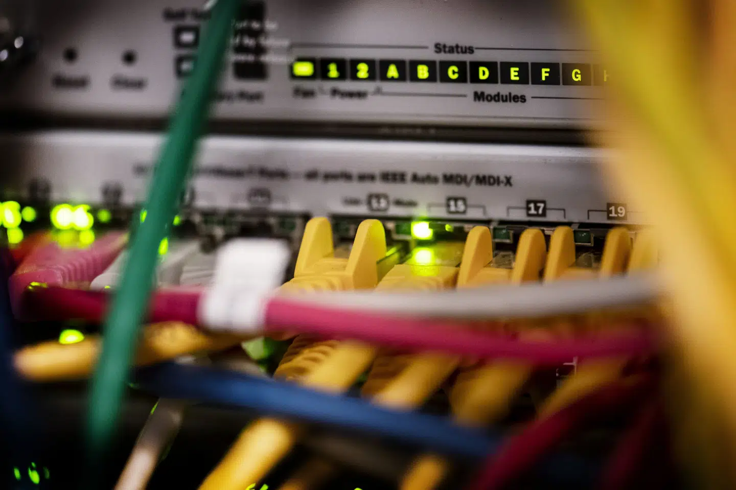 Den statslige krisestab Nost er blevet aktiveret på laveste niveau forud for valget tirsdag og efter flere dage med belastningsangreb mod en række danske hjemmesider. (Arkivfoto).