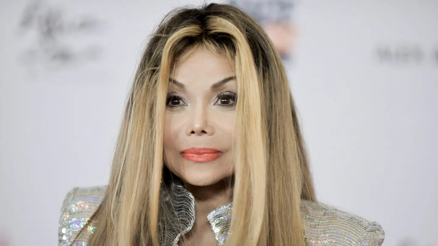 La Toya Jackson er en amerikansk sangerinde og lillesøster til den afdøde poplegende Michael Jackson.