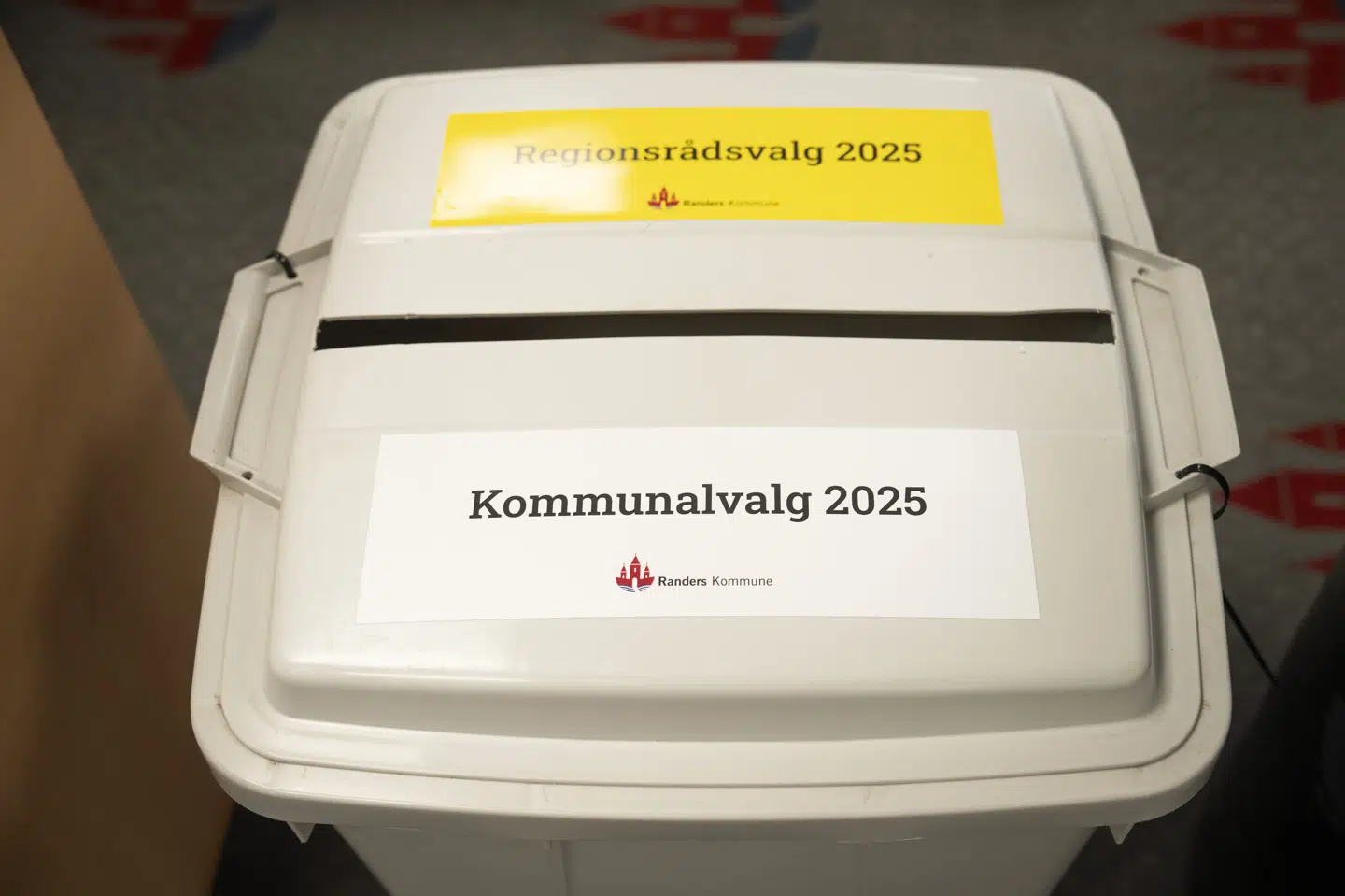 Der kan stemmes til kommunal- og regionalvalget frem til klokken 20 tirsdag aften. (Arkivfoto).