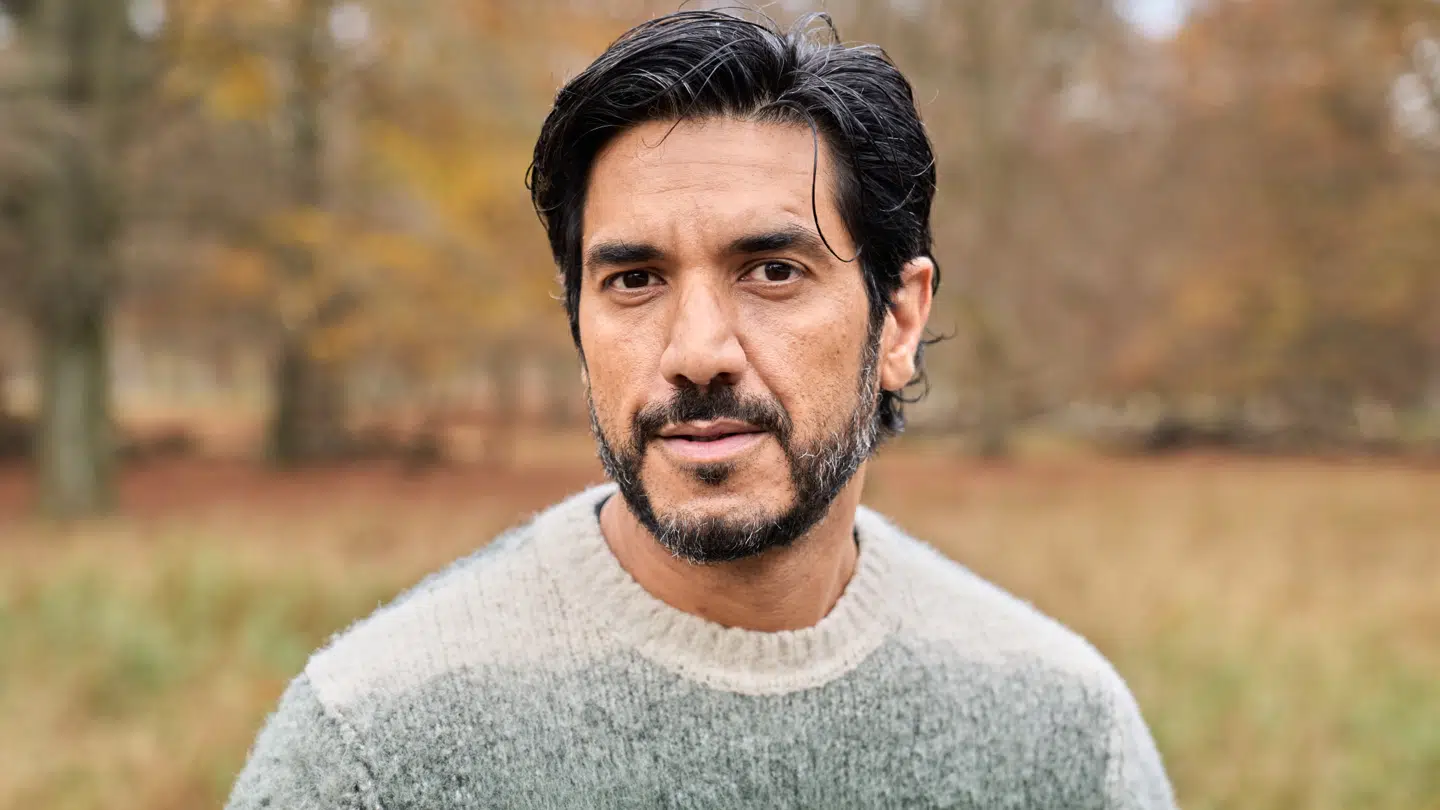 Afshin Firouzi fortsætter på skærmen, når TV 2 i år sender fortsætteren til julekalenderen 'Valdes Jul'.