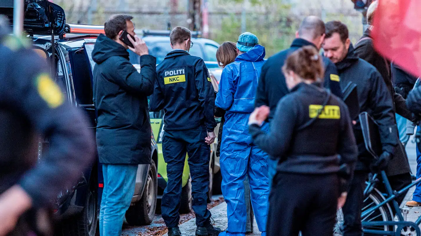 Politiet undersøger mistænkeligt forhold på Bavnehøj Alle på Vesterbro i København, tirsdag den 18. november 2025.