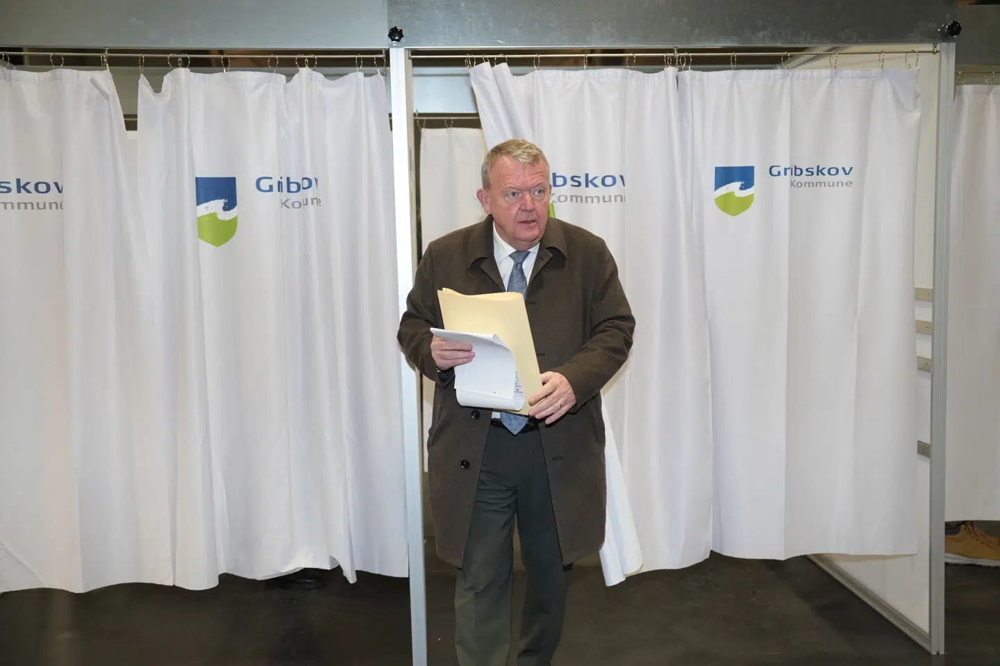 Formand for Moderaterne, udenrigsminister Lars Løkke Rasmussen mener ikke, at man skal bedømme tallene til næste folketingsvalg ud fra tallene fra kommunalvalget.