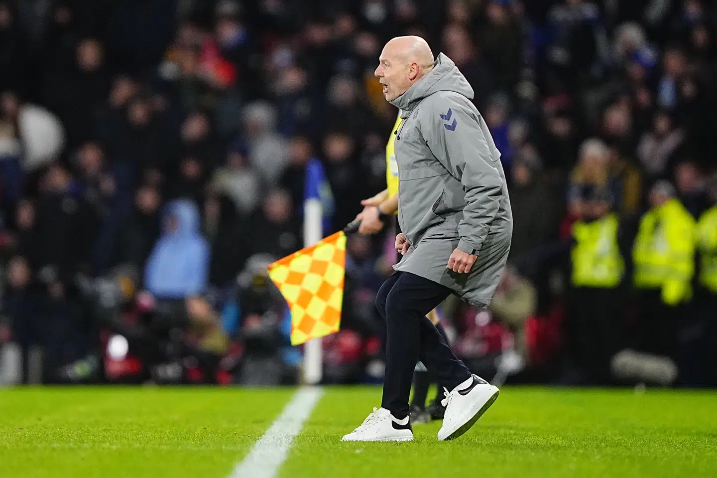 Brian Riemer levede med på sidelinjen, da Danmark blev sendt på en omvej mod VM.