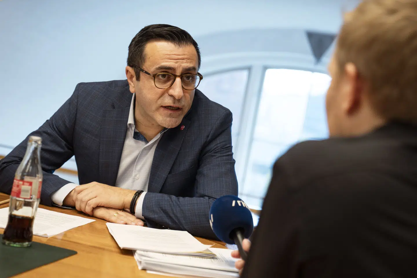 Serdal Benli (SF) har også sin gang på Christiansborg, hvor han er statsrevisor for SF. (Arkivfoto).