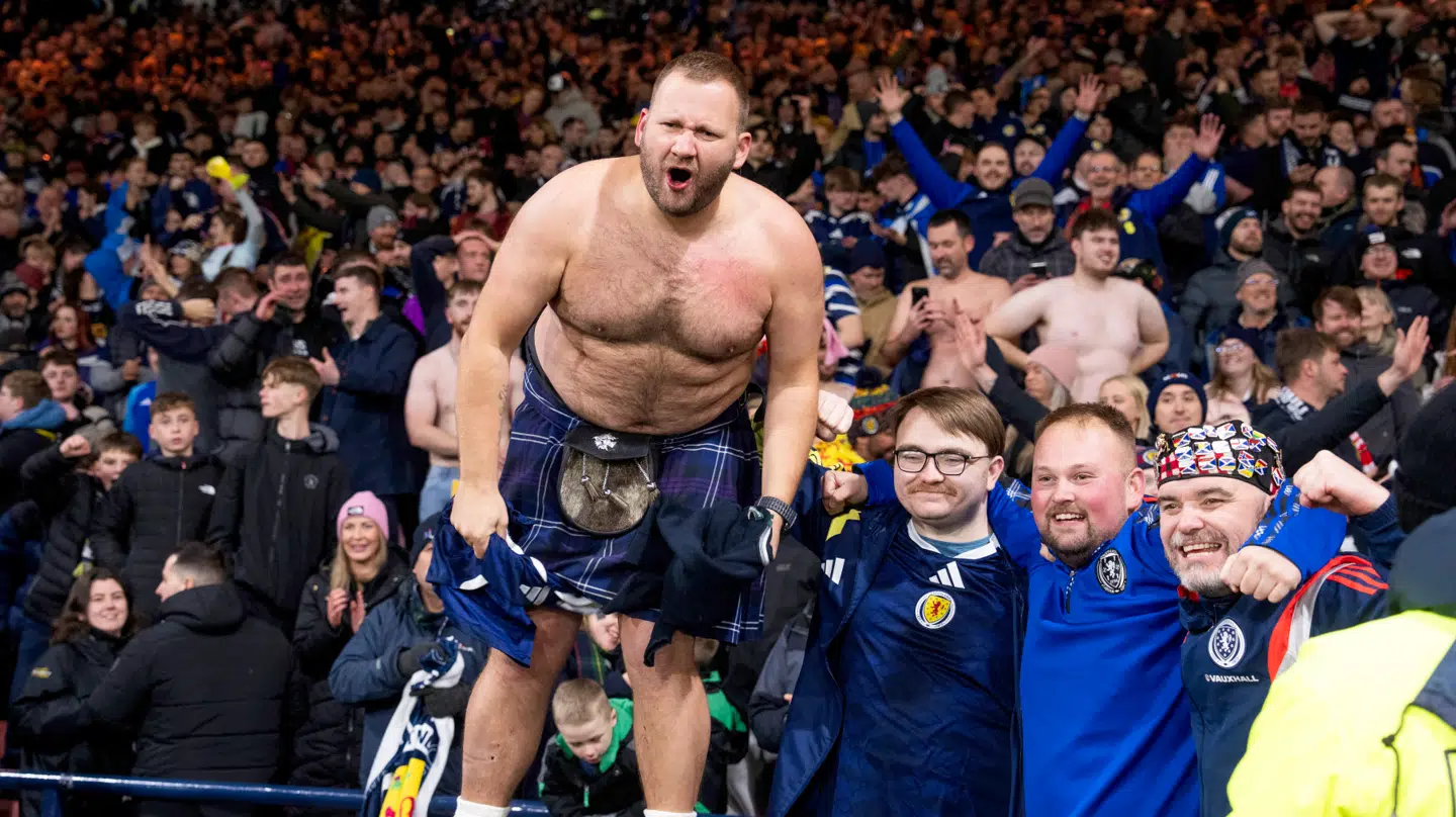 Skotland er gået helt VM-amok efter sejren over Danmark, der sikrede VM-billetten.