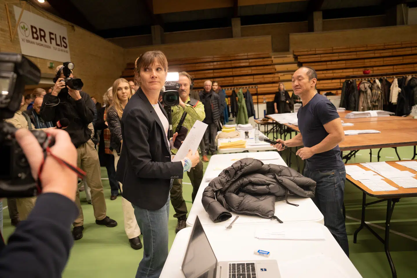 Der har tilsyneladende været rod i valgstedet på Hornbæk skole i Helsingør, hvor der er fundet flere konservative stemmer end først antaget.